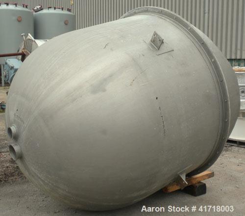 Used Tank, Approximately 1000 Gallon, 304 stainless steel. 78" diameter x 36" straight side, domed bolt on top cover, hemi bottom 72" overall depth. (2) Internal spray balls. Openings: top 10" drive,...