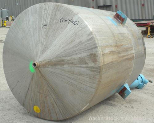 Used Tank, 750 Gallon, 304 Stainless Steel, Vertical. 56" Diameter x 70" straight side, dished 316 stainless steel top, coned bottom. Off center top entering Lightnin agitator, model N33G-150, 1-1/2"...