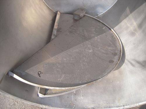 Used Tank, 600 Gallon, 304 Stainless Steel, Vertical. 54" diameter x 60" straight side. Open top with 1 piece hinged cover, slight dish bottom. 3-1/2" NPT center bottom outlet. Mounted on 5 stainless...