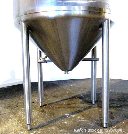 Used Tank, 500 Gallon, 316 Stainless Steel, Vertical. 52" Diameter x 55" straight side, dished top, coned bottom. Insulated with stainless steel sheathing. (2) Spray balls. Openings top 18" man way w...