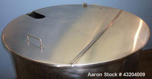 Used 500 Gallon Tank.Stainless steel dish bottom, portable.