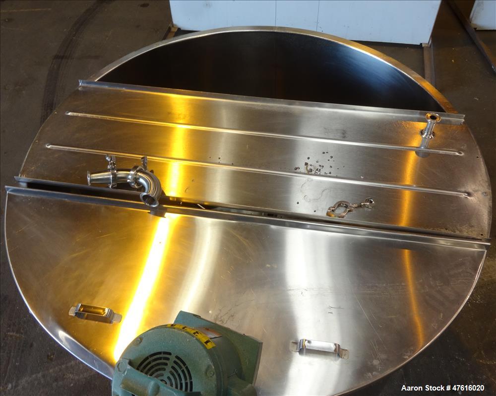 Used Perma-San Mixing Tank, 650 Gallon, 316 Stainless Steel, Vertical.