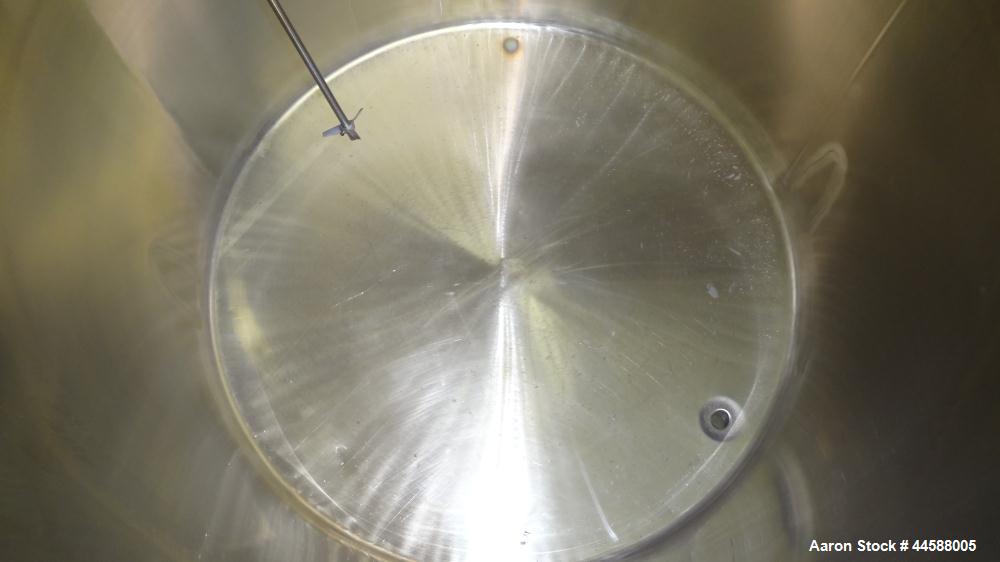 Used Perma-San Tank, 525 Gallon, Model OVS, 316 Stainless Steel, Vertical. Approximate 52” diameter x 58” straight side, Open top with (2) 1/3 hinged covers, sloped bottom. Clamp on Lightnin agitator...