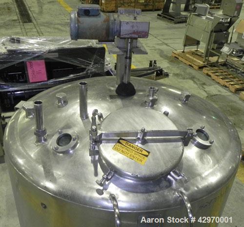 Used Pfaudler Tank, 500 Gallon, 304 Stainless Steel, Vertical. 66" Diameter x 42" straight side, dish top and sloped bottom. Internal design pressure 10 psi, jacket design pressure 100 psi, jacket le...