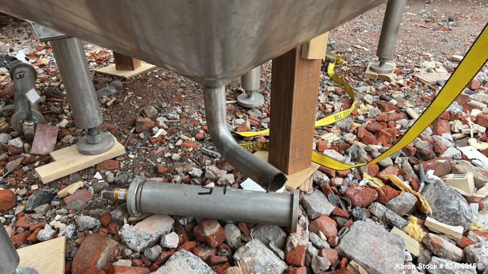 Used Robert Mitchell Balance Jacketed Tank, Approximate 700 Gallon, 304 Stainles