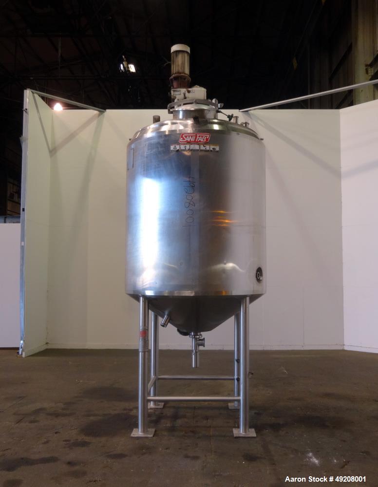 Used Sani-Fab Tank, Model VST-600, 600 Gallon