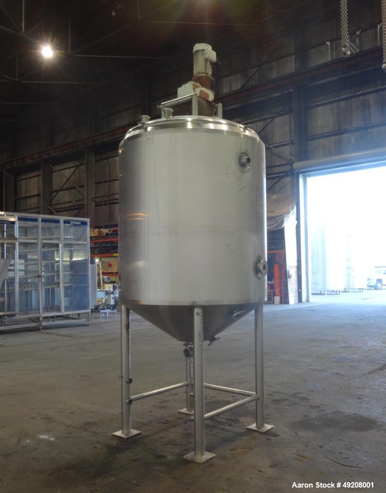 Used Sani-Fab Tank, Model VST-600, 600 Gallon
