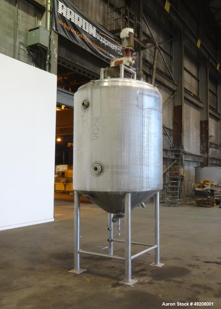 Used Sani-Fab Tank, Model VST-600, 600 Gallon