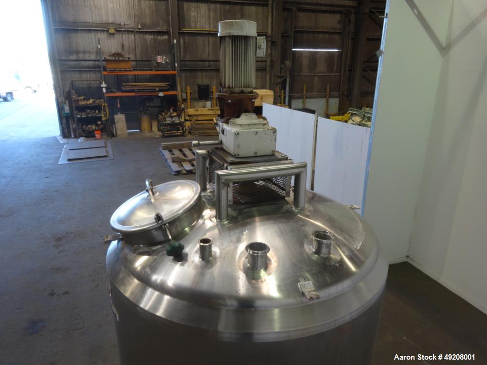 Used Sani-Fab Tank, Model VST-600, 600 Gallon