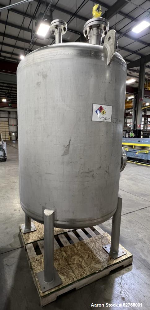 Stainless Fabricators Inc 581 Gallon Stainless Steel Tank