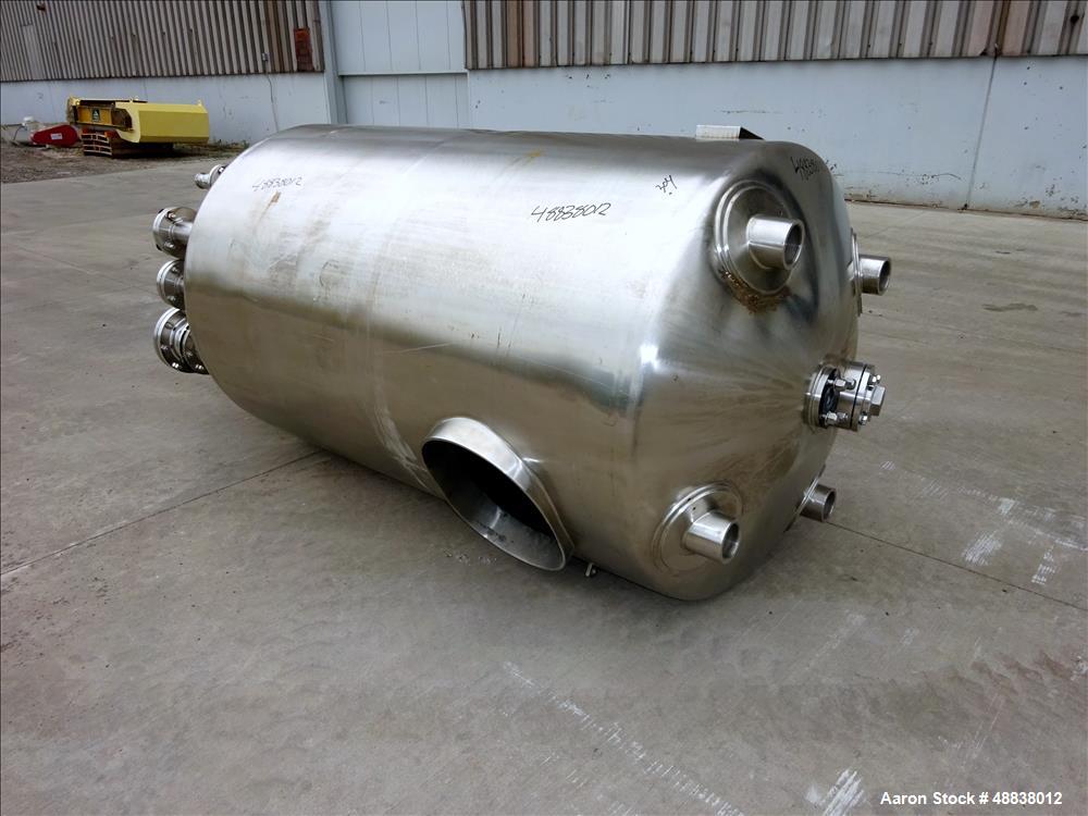 Used United Utensils Co. Pressure Tank, 304 Stainless Steel, 600 Gallon, Vertic