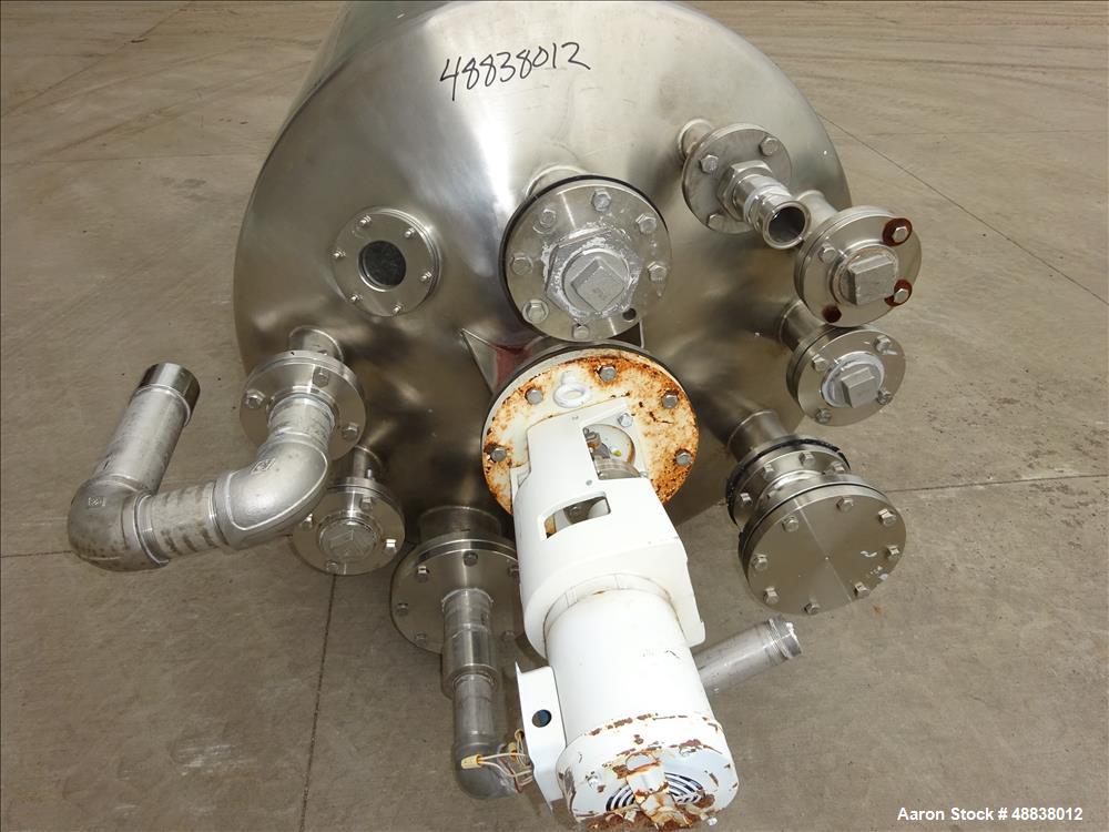 Used United Utensils Co. Pressure Tank, 304 Stainless Steel, 600 Gallon, Vertic