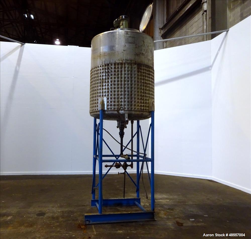 Used Will Flow Jacketed Tank, 550 Gallon, 316 Stainless Steel, Vertical.