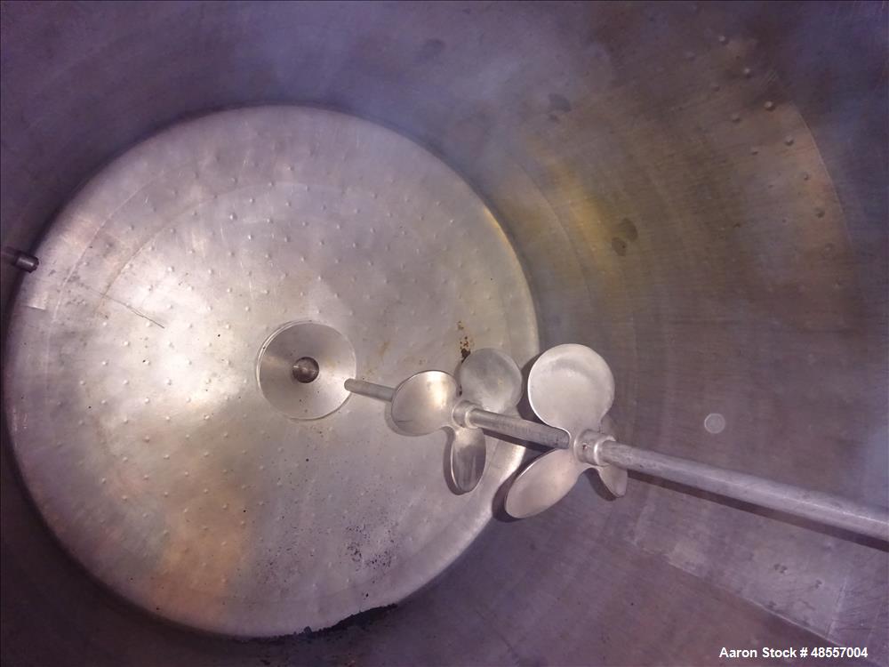 Used Will Flow Jacketed Tank, 550 Gallon, 316 Stainless Steel, Vertical.