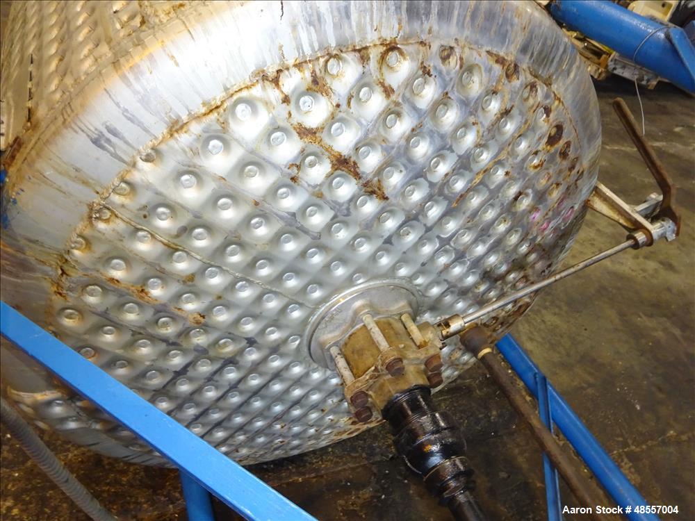 Used Will Flow Jacketed Tank, 550 Gallon, 316 Stainless Steel, Vertical.