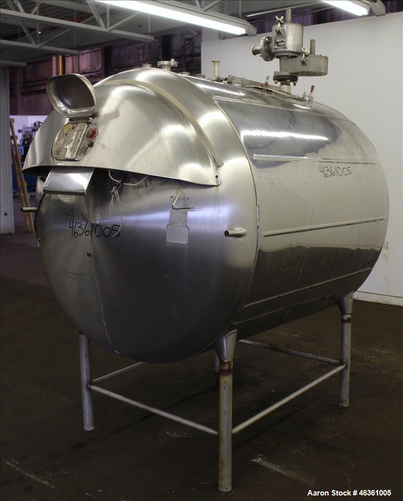 Used Zero Milk Cooling Tank, Model WV600, 600 Gallons, 304 Stainless Steel, Hor