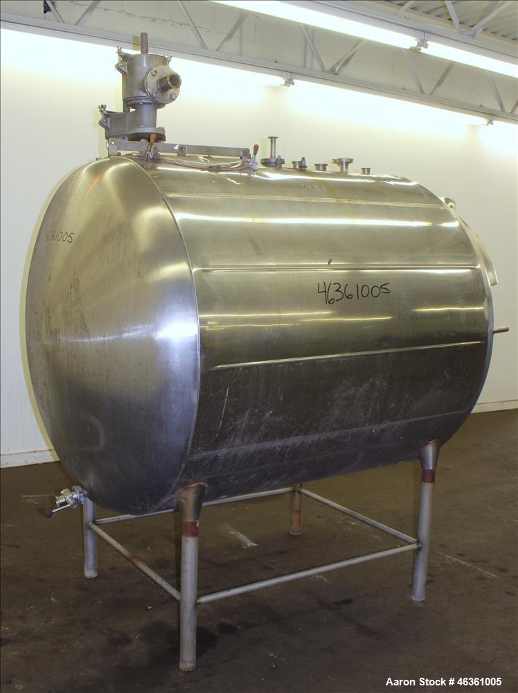 Used Zero Milk Cooling Tank, Model WV600, 600 Gallons, 304 Stainless Steel, Hor