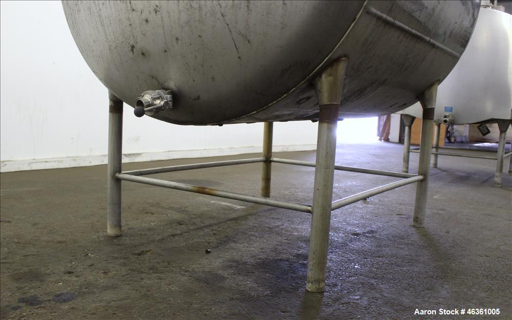 Used Zero Milk Cooling Tank, Model WV600, 600 Gallons, 304 Stainless Steel, Hor