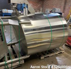 Used 600 Gallon Stainless Steel Tank. Dome Top, slope bottom.