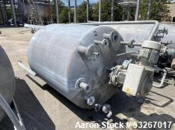 Usado: Circleville Metal Works Inc. aproximadamente 750 galones tanque de mezcla vertical de acero inoxidable 304. Lado rect...