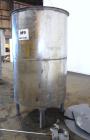Used Tank, 550 Gallons, 304 Stainless Steel, Vertical. Approximately 48