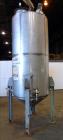 Used Tank, Approximately 750 Gallons, 304 Stainless Steel, Vertical. Approximately 48