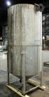 Used Tank, Approximate 700 Gallon, 304 Stainless Steel, Vertical. 48