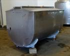 Used Milk Cooling Tank, 750 Gallons, 304 Stainless Steel, Horizontal.