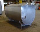 Used Milk Cooling Tank, 750 Gallons, 304 Stainless Steel, Horizontal.