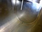 Used Milk Cooling Tank, 750 Gallons, 304 Stainless Steel, Horizontal.