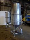 Used Tank, Approximate 750 Gallon, 304 Stainless Steel, Vertical. Approximate 4