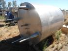 Used Mixing Tank, Approximate 850 Gallon, Stainless steel.