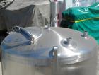 Used Cherry Burrell Tank, 600 gallon, 316L stainless steel, vertical. 48