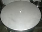 Used- Chicago Carb-O-Tank, 585 Gallon, 304 Stainless Steel, Vertical. 48