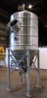 Used Mojonnier Brothers Tank, Size 443, Approximately 700 Gallons, 304 Stainless Steel, Vertical. Approximately 54