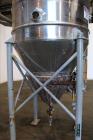 Used Mojonnier Brothers Tank, Size 443, Approximately 700 Gallons, 304 Stainless Steel, Vertical. Approximately 54