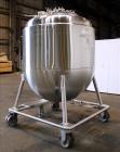 Used Mueller Pressure Tank, 2500 Liter(660.43) Gallon, Model Z 2500, 316L Stainless Steel, Vertical. 60