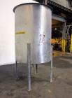 Used Tank, 750 Gallon, 304 Stainless Steel, Vertical. Approximate 55