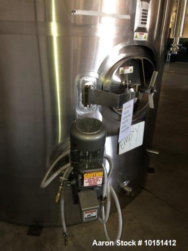 Used Approximately 6,500 Gallon Stainless Steel Mix Tank.7'6" Dia X 20' Straight side.Manufacturer: B Cast Stainless Products, LLCCapacity: 6,500 gallonsSerial: 27978-19-0Side bottom agitatorMaterial...