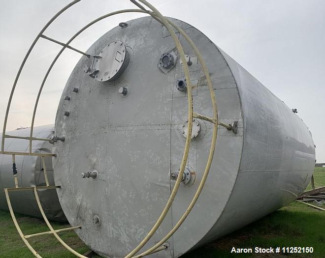 Used-Stainless steel tank, Approximately 25,000 Gallon