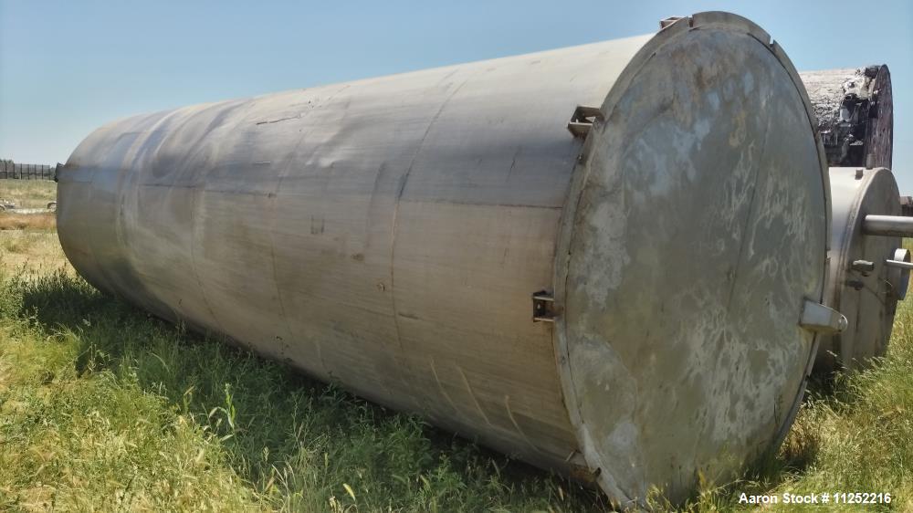 Tanque de almacenamiento a granel de acero inoxidable usado, capacidad de aproximadamente 8,600 galones, acero inoxidable 30...