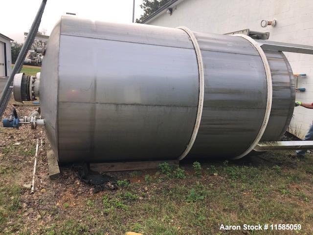 Used- Approximately 5000 Gallon Vertical Stainless Steel Storage Tank