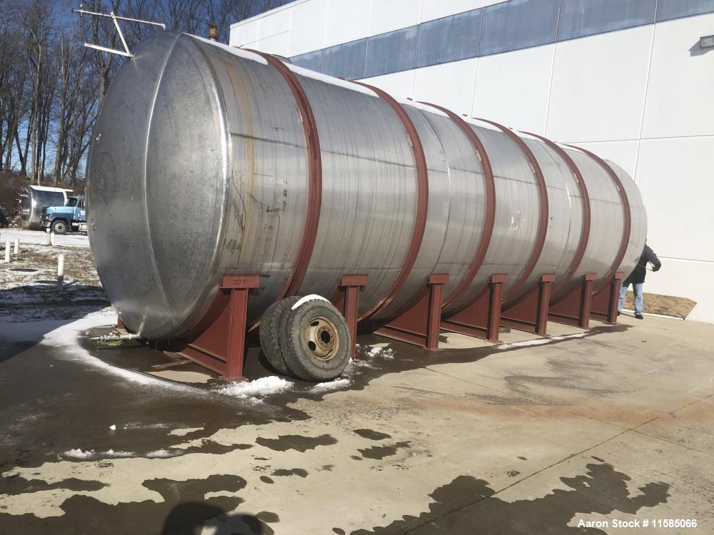 Used- Horizontal T304 Stainless Steel Tank