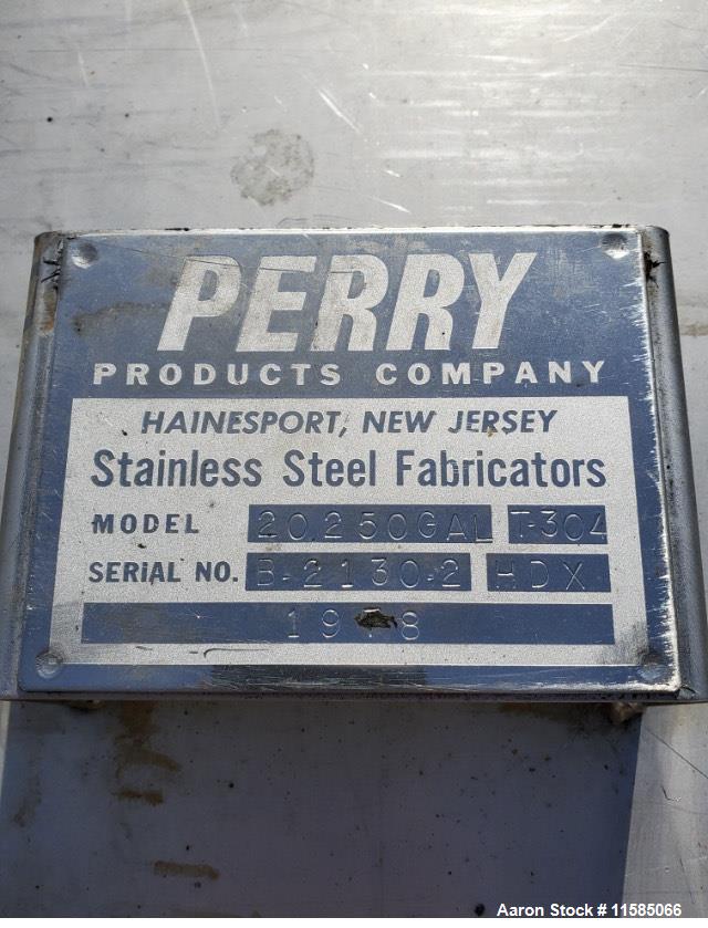 Used- Horizontal T304 Stainless Steel Tank