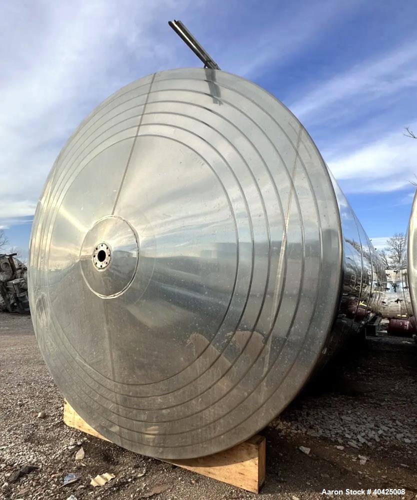 304 Stainless Steel Vertical Herpasur SA Storage Tank, 29,062 gallon