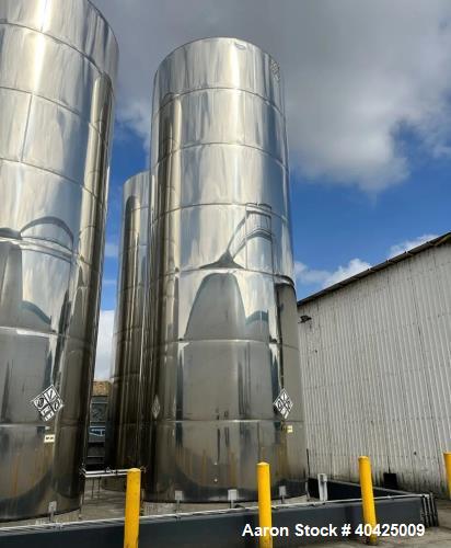 29,062 Gallon (110,000 liter) Herpasur SA 304 Stainless Steel Construction Vertical Storage Tank / Silo