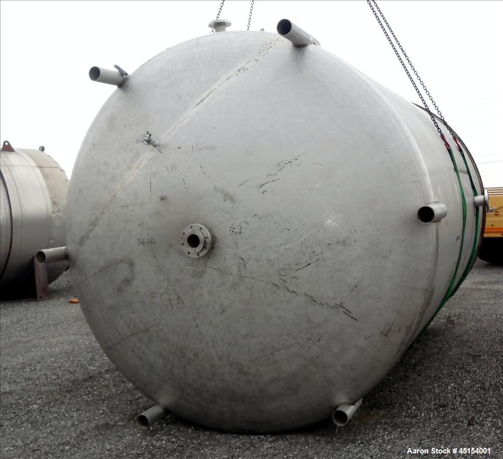 Used G.A. Wright & Sons Tank, 8116 U.S Gallons (6759 Imperial Gallons), 316L Stainless Steel, Vertical. 120 diameter x 160" straight side, welded flat top, dished bottom. (4) Sidewall baffles. Openin...