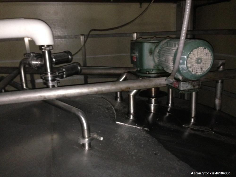 Used 6,000 Gallon Stainless Steel Tank
