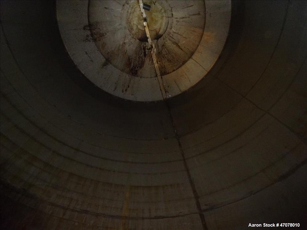 Used Tank, Approximate 6,500 Gallon, 304 Stainless Steel, Vertical.