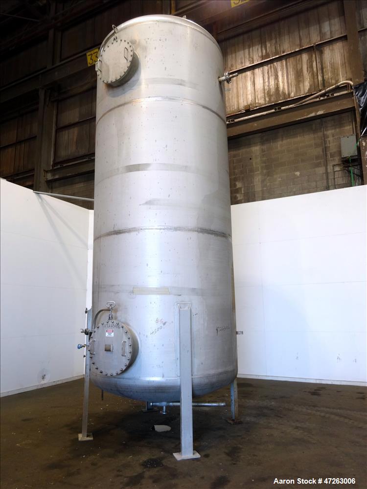 Used 6,000 Gallon Vertical Tank